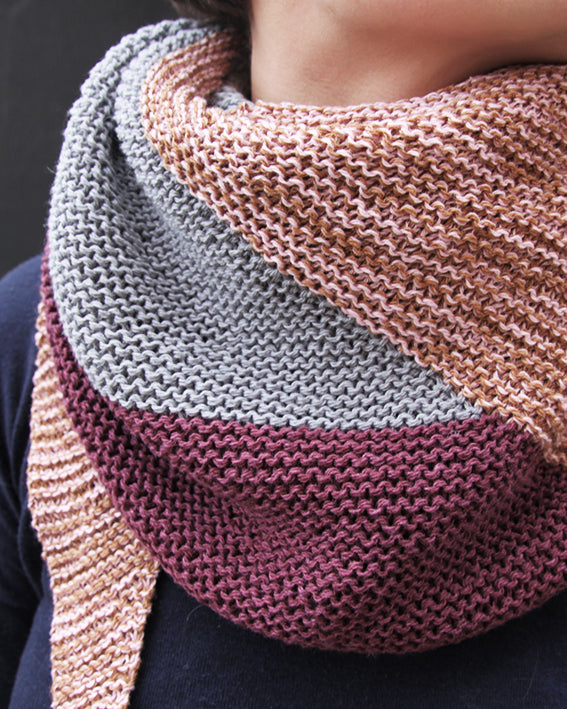 Vinkelsjal (knitted)