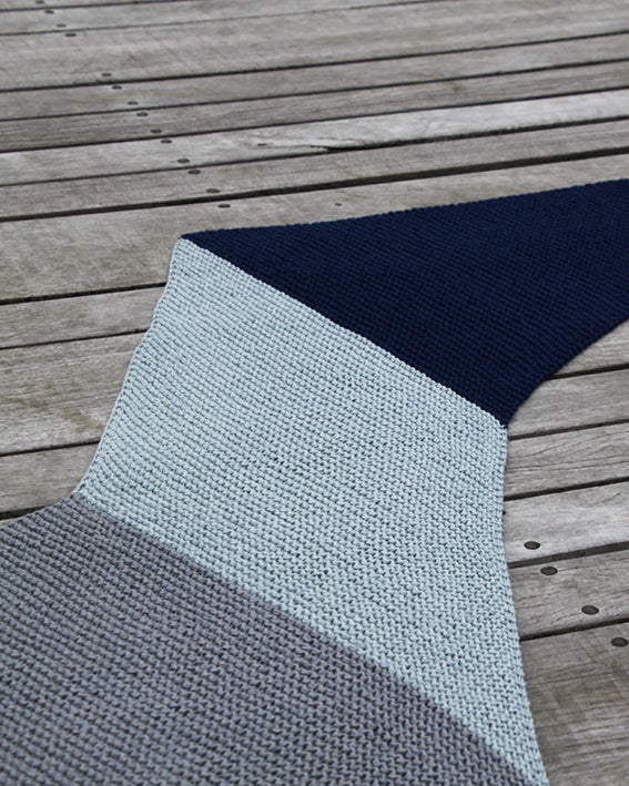 Vinkelsjal (knitted)